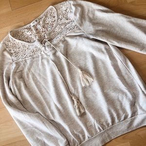 BOHO hippie peasant style top 🕊🕊 shirt sleeves